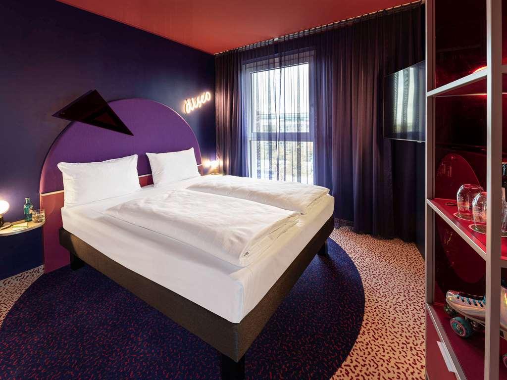 Ibis Styles Muenchen Perlach Rom bilde